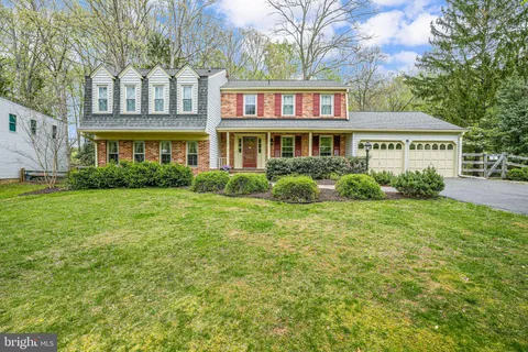 $800,000 | 16701 George Washington Drive, Rockville, MD 20853