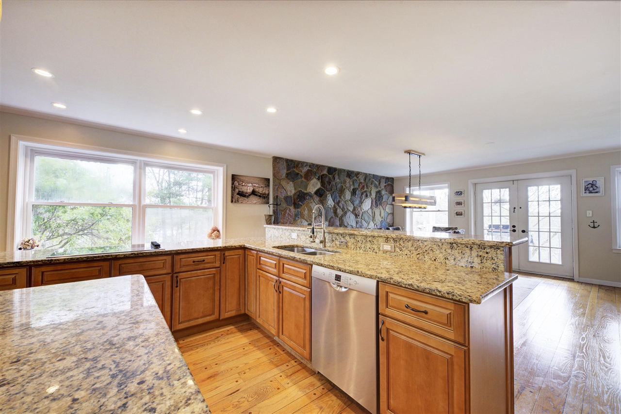 6270 Mack Road Howell, MI 48855 - Photo 17 of 86