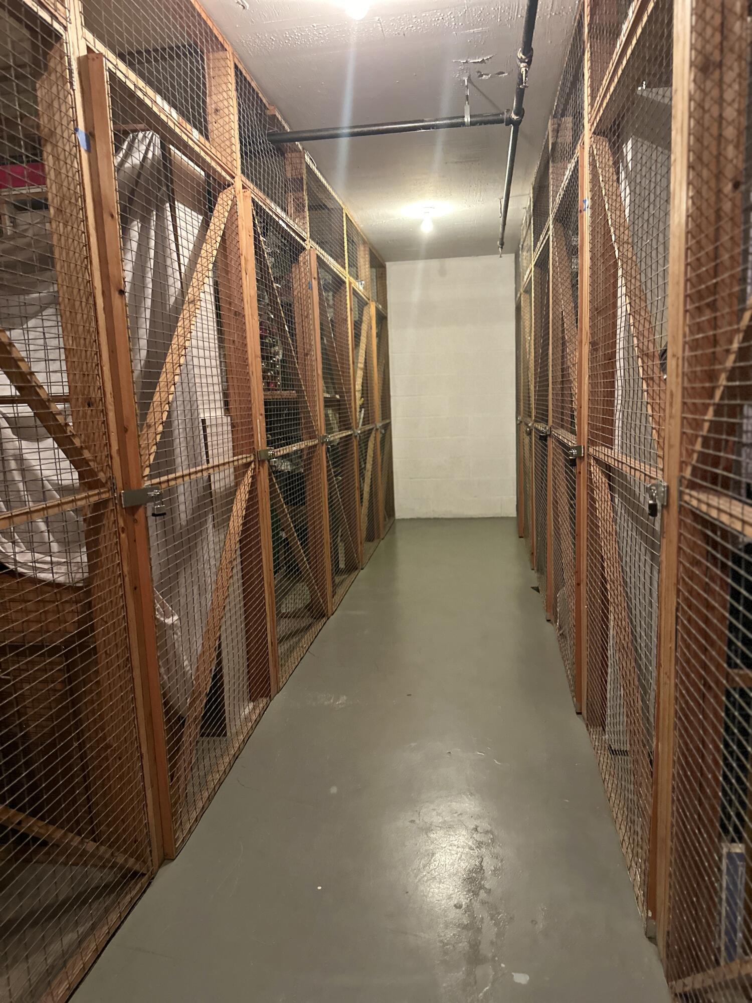 1000 Spanish River Road, Unit 3U Boca Raton, FL 33432 - Photo 17 of 21 Storage unit