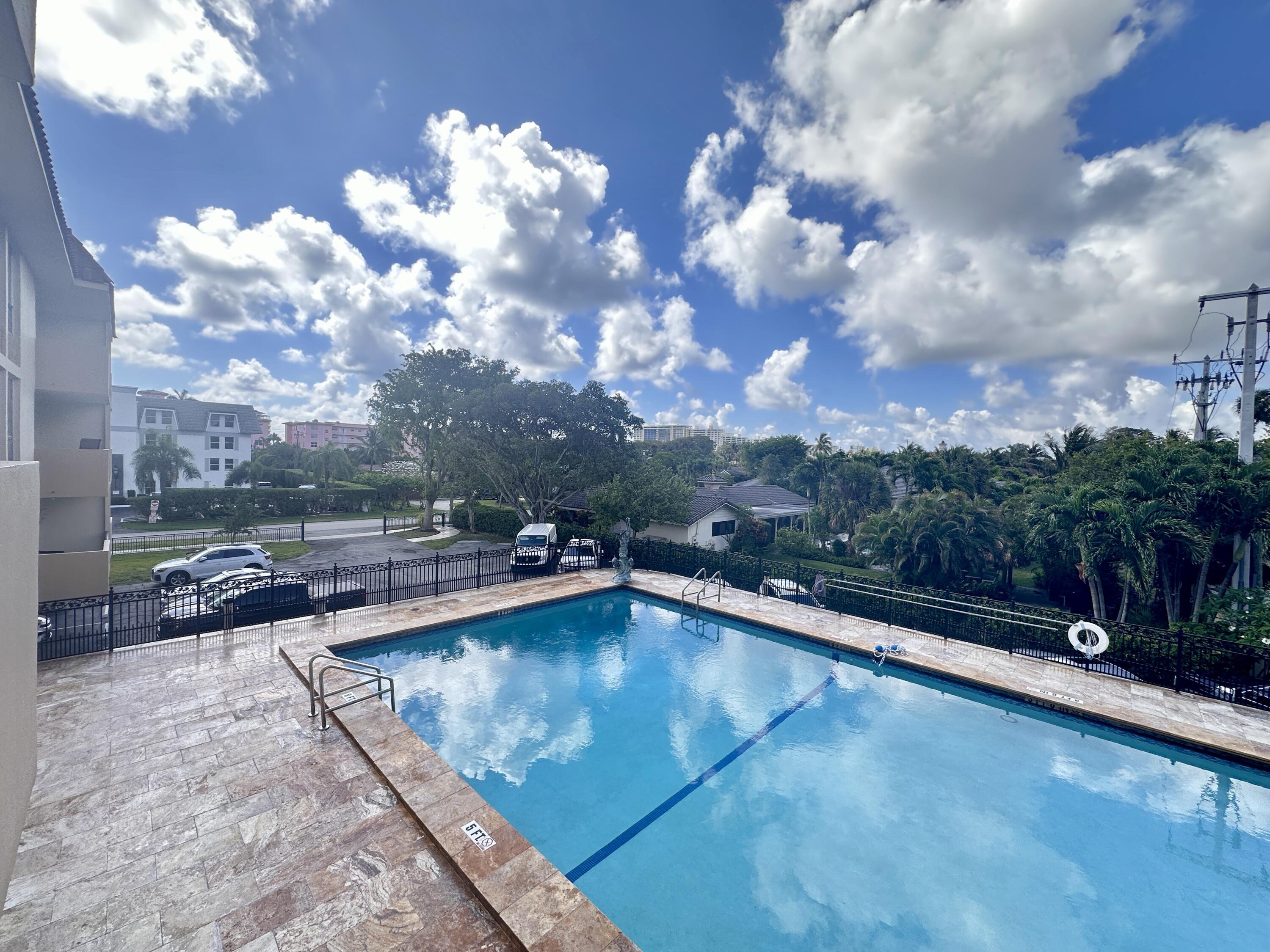 1000 Spanish River Road, Unit 3U Boca Raton, FL 33432 - Photo 6 of 21 Balcony view