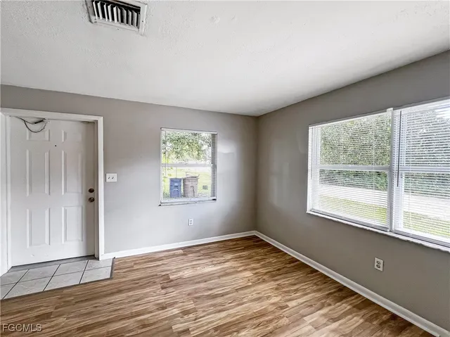 $899 | 13037 First Street, Unit 2, Fort Myers, FL 33905