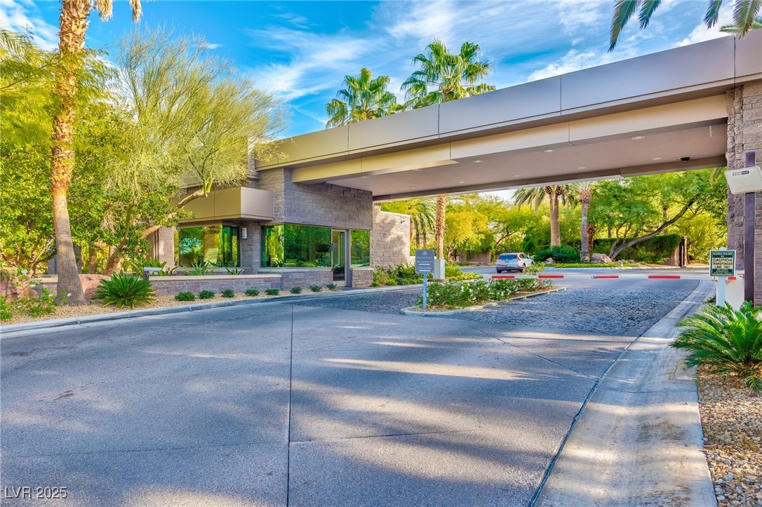 633 Majestic Rim Drive Henderson, NV 89012 - Photo 12 of 32