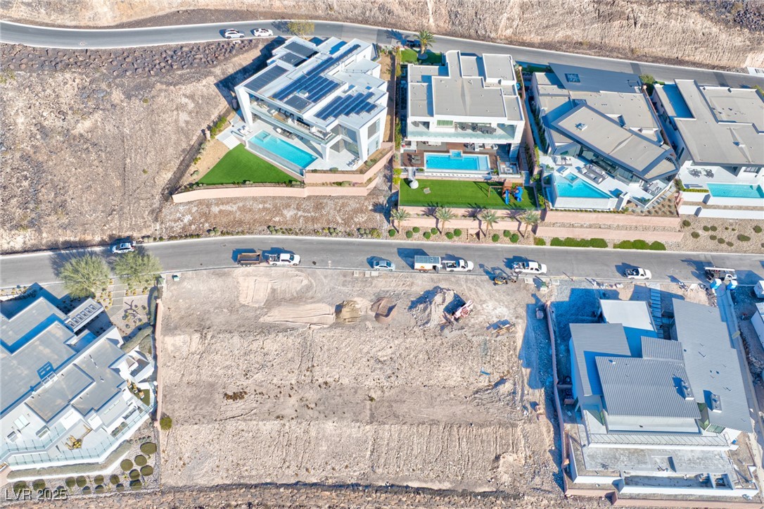 633 Majestic Rim Drive Henderson, NV 89012 - Photo 4 of 32