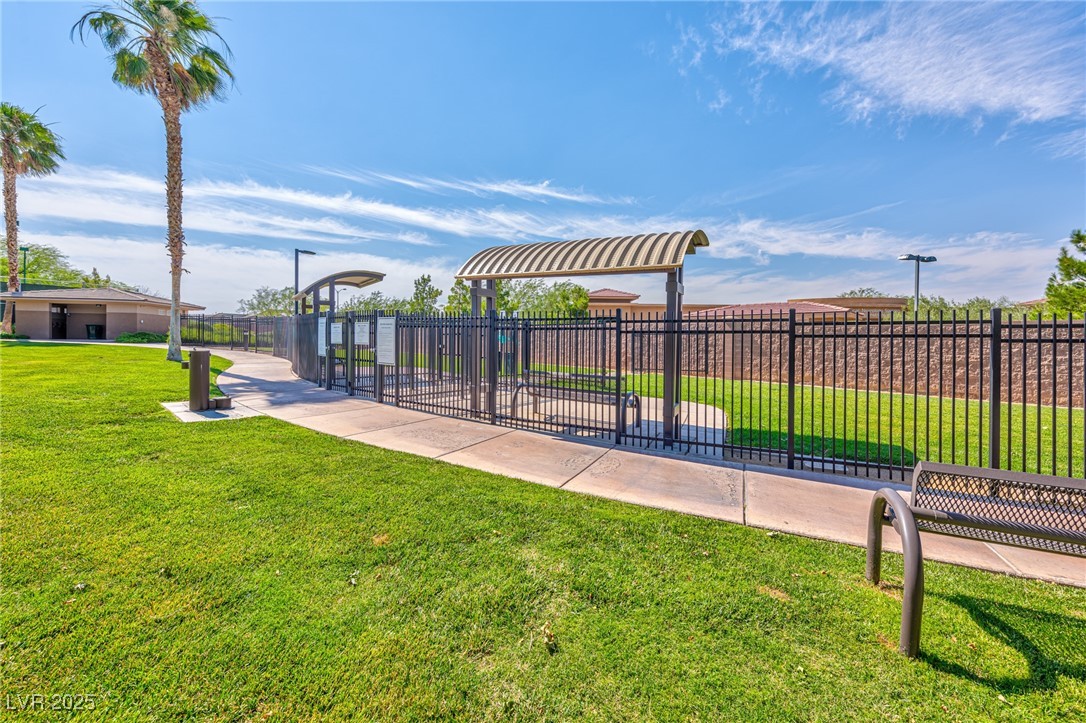 633 Majestic Rim Drive Henderson, NV 89012 - Photo 9 of 32