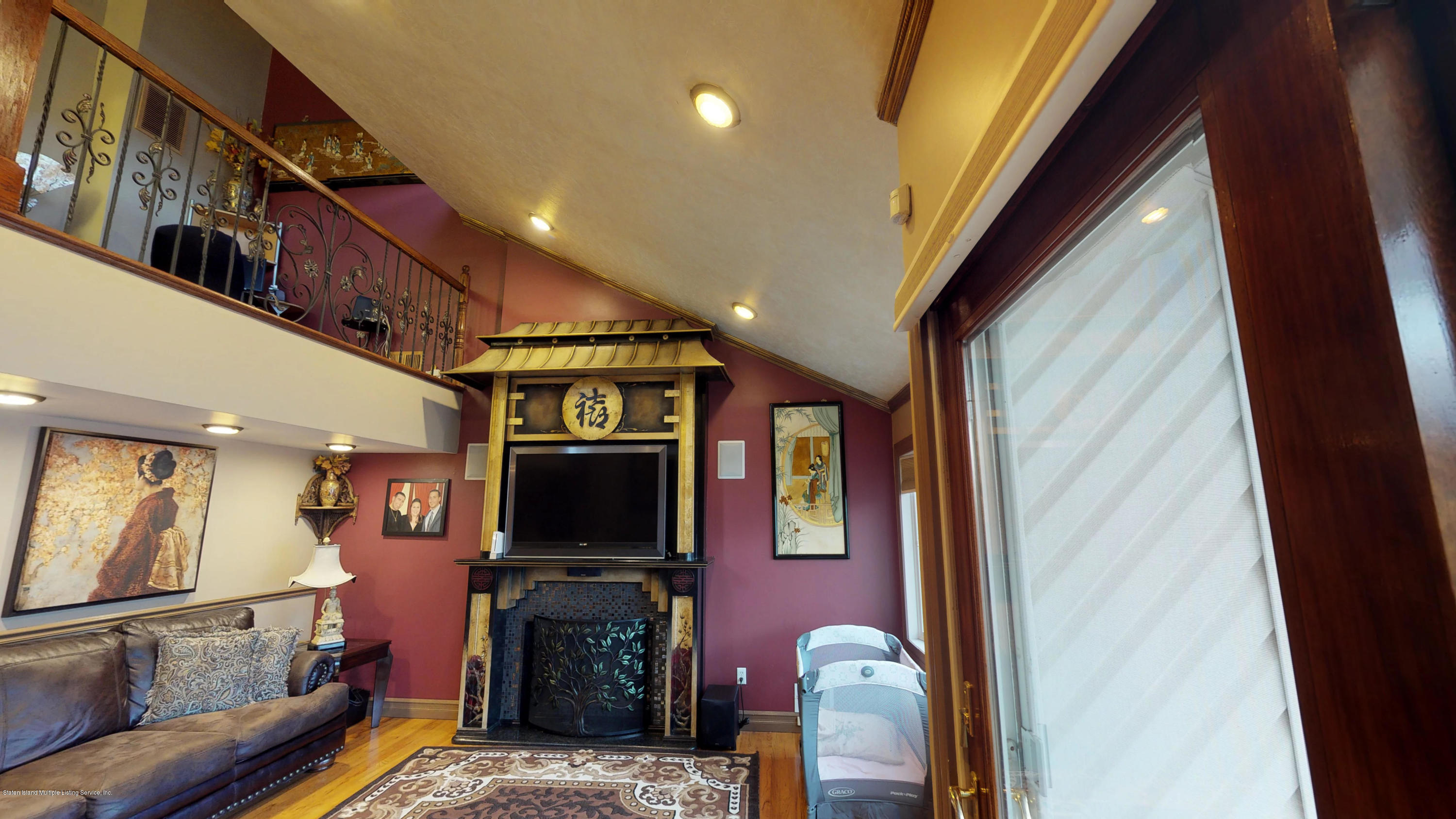 GVR FIREPLACE