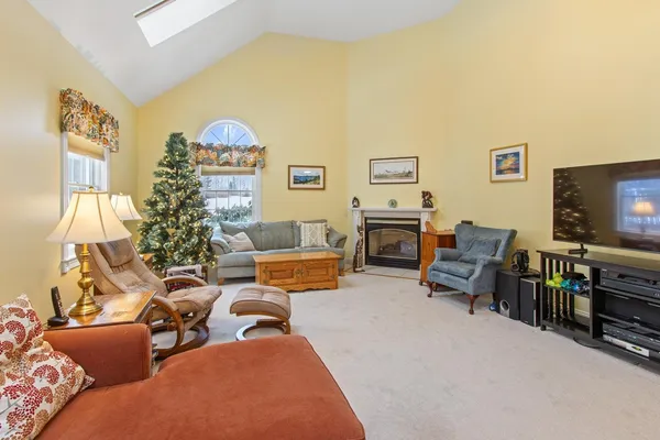 $1,295,000 | 51 Old Field Road, Yarmouth, ME 04096