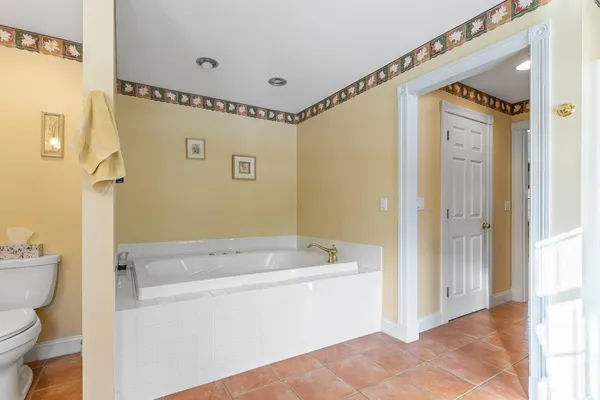 $1,295,000 | 51 Old Field Road, Yarmouth, ME 04096