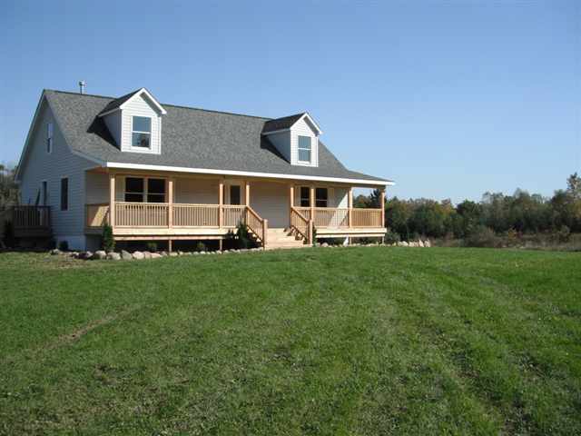 7824 Hewitt Road Avoca, MI 48006 - Photo 27 of 30 31075920-26.JPG