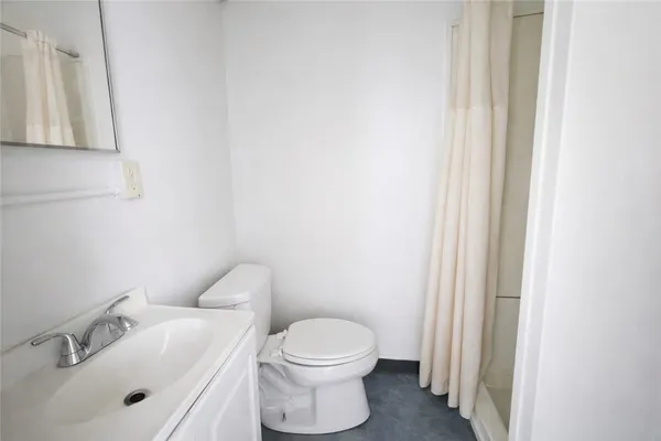 $900 | 110-112 Seneca, Unit 2, Geneva, NY 14456