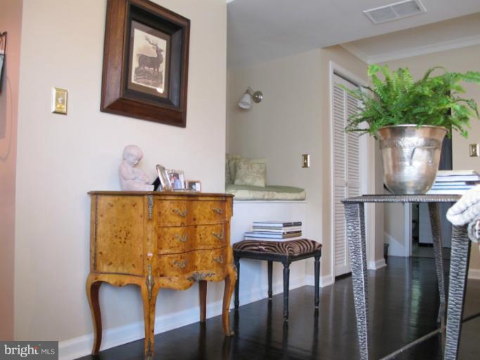 2004 Windsor Road Alexandria, VA 22307 - Photo 19 of 30 Interior (General)