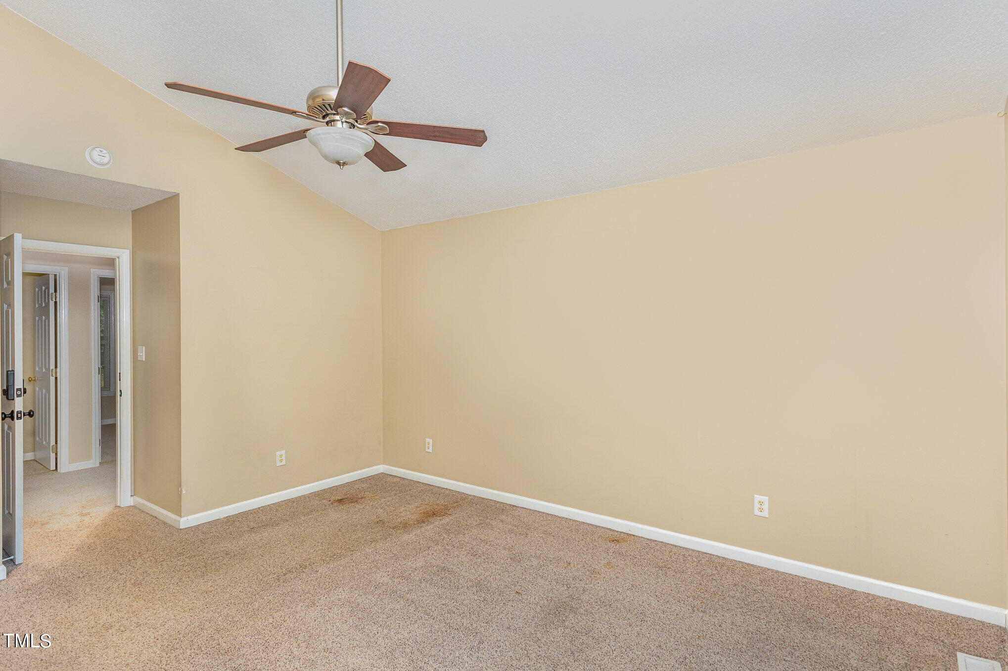204 Beaver Ridge Way Benson, NC 27504 - Photo 17 of 27 015_bc4a7431-edit