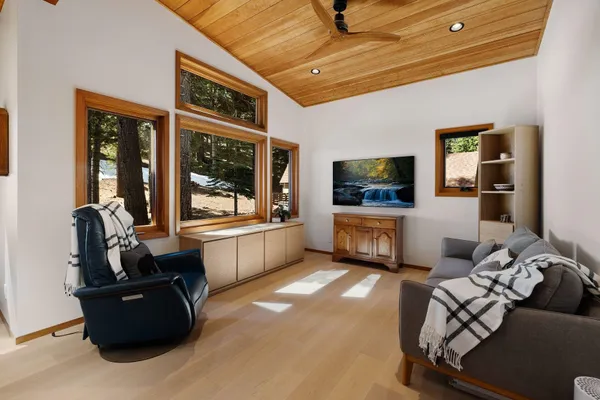 $1,385,000 | 14075 Herringbone Way, Truckee, CA 96161