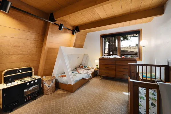 $1,385,000 | 14075 Herringbone Way, Truckee, CA 96161