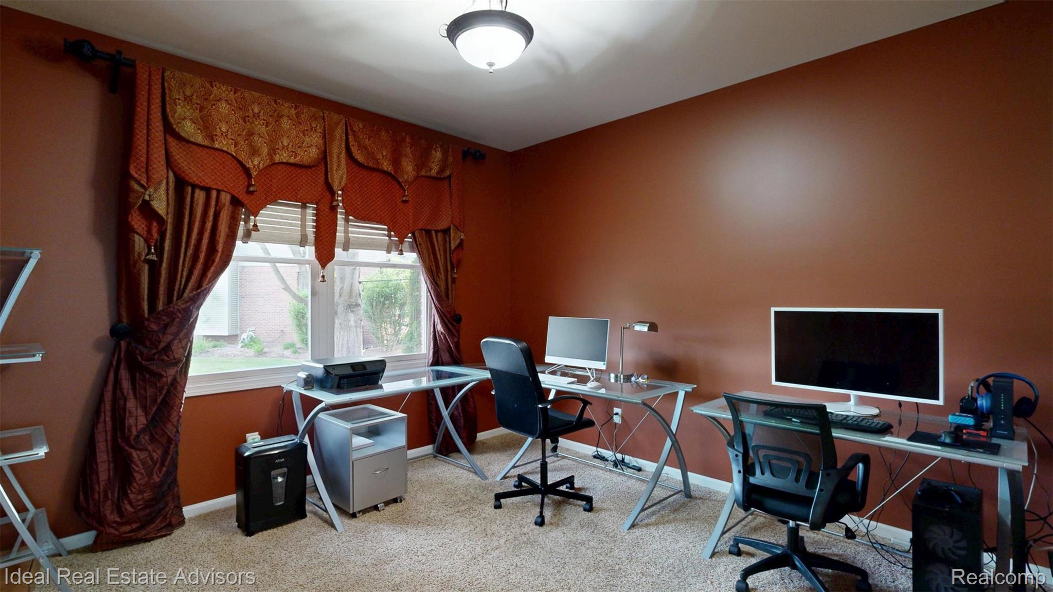 1364 Kentfield Drive Rochester, MI 48307 - Photo 39 of 70 Room with warm-toned walls, a single window, and a ceiling-mounted light fixture