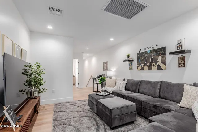 $2,500 | 3426 East University Drive, Unit 132, Mesa, AZ 85213