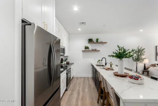 $2,500 | 3426 East University Drive, Unit 132, Mesa, AZ 85213