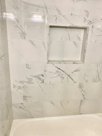 $1,275 | 909 Silber Road, Unit 57J, Houston, TX 77024