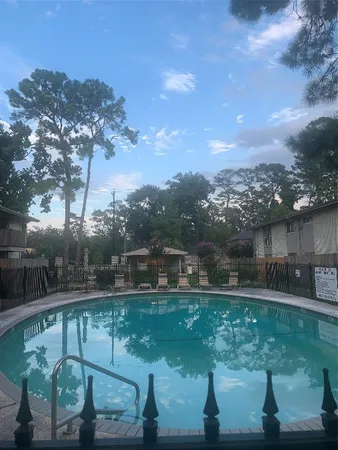 $1,275 | 909 Silber Road, Unit 57J, Houston, TX 77024
