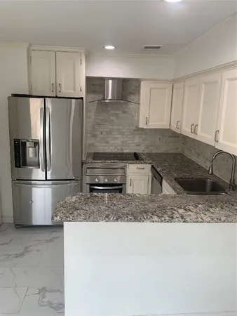 $1,275 | 909 Silber Road, Unit 57J, Houston, TX 77024