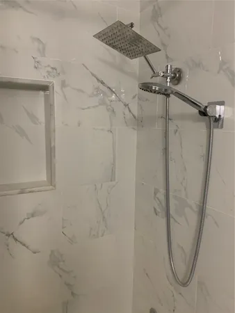 $1,300 | 909 Silber Road, Unit 57J, Houston, TX 77024