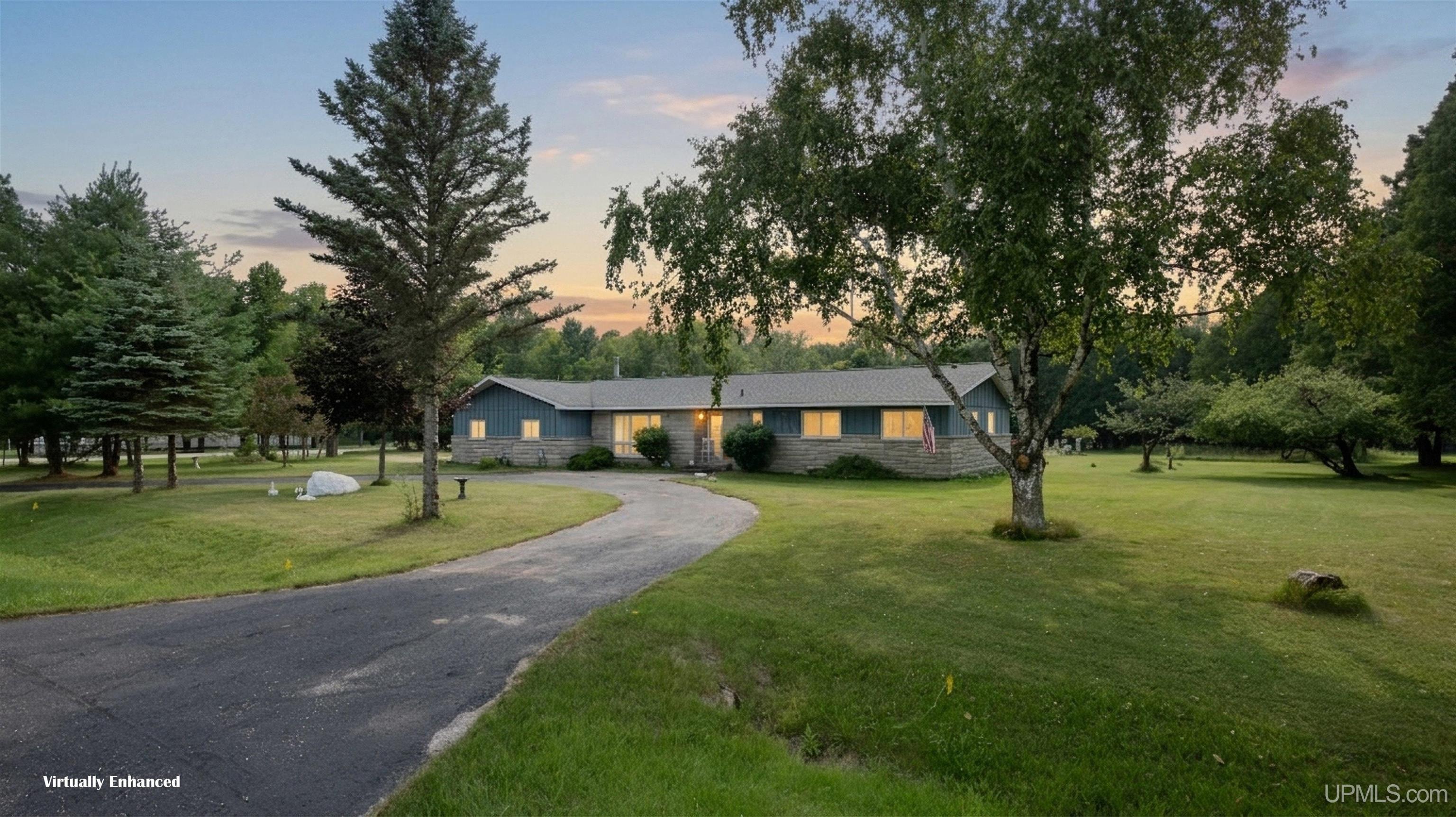4307 M Road Escanaba, MI 49829 - Photo 2 of 46 Gallery Image 2
