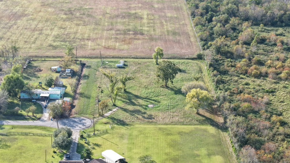 5302 Treepoint Santa Fe, TX 77510 - Photo 2 of 7