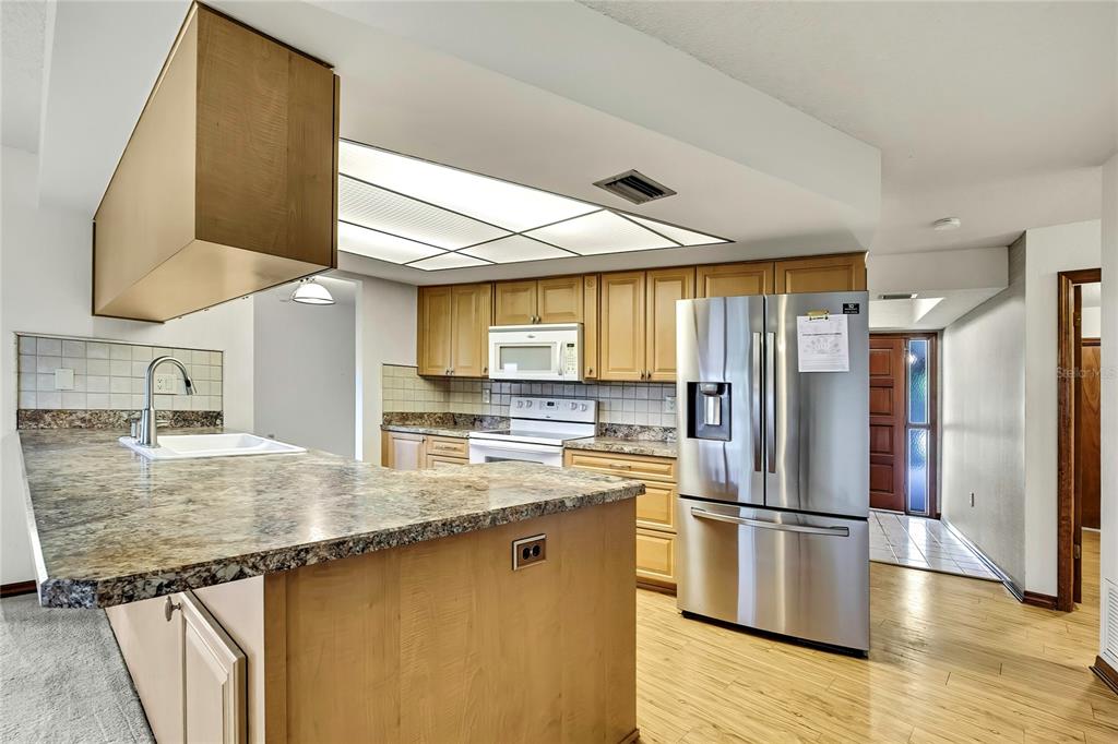 3296 Dolin Avenue Spring Hill, FL 34606 - Photo 19 of 54