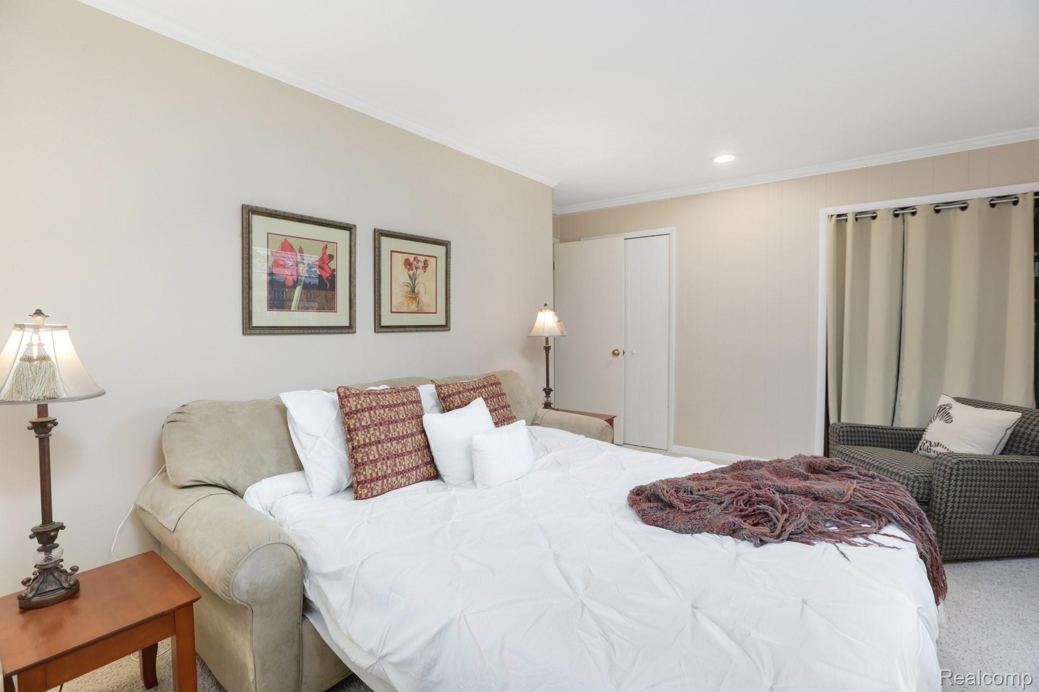 3760 Quarton Road Bloomfield Hills, MI 48302 - Photo 26 of 42 3760+Quarton+Rd+Bloomfield+Township-32-web.jpg