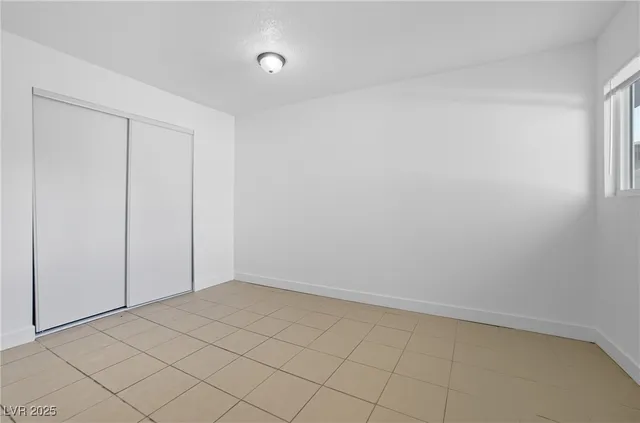 $940 | 2505 Cedar Avenue, Unit 3, Las Vegas, NV 89101