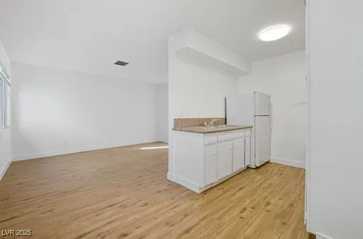$940 | 2505 Cedar Avenue, Unit 3, Las Vegas, NV 89101