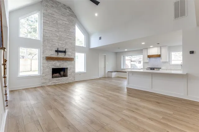 $434,900 | 17619 Spicewood Springs Lane | Spring Creek Forest