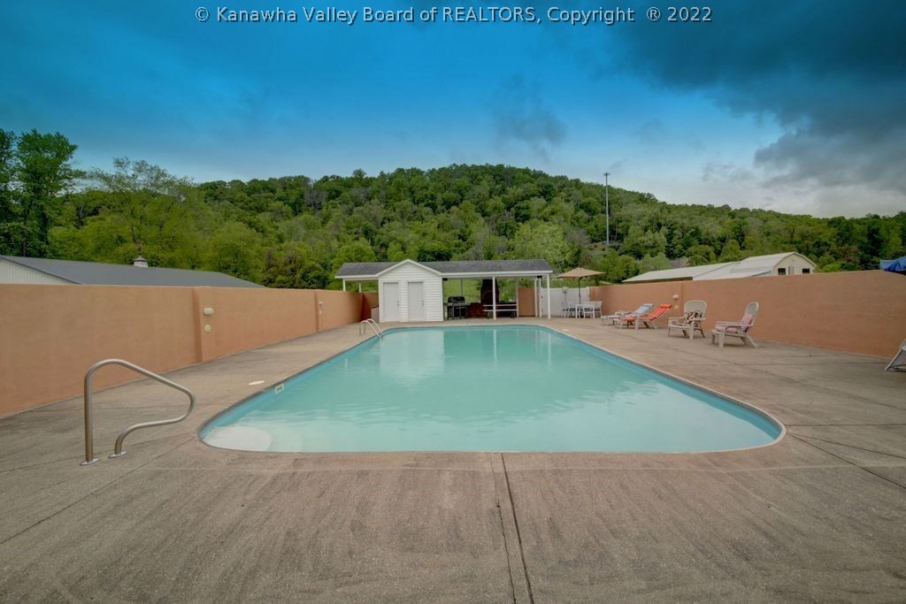 8265 Winfield Road Winfield, WV 25213 - Photo 29 of 30 Gallery Image 29