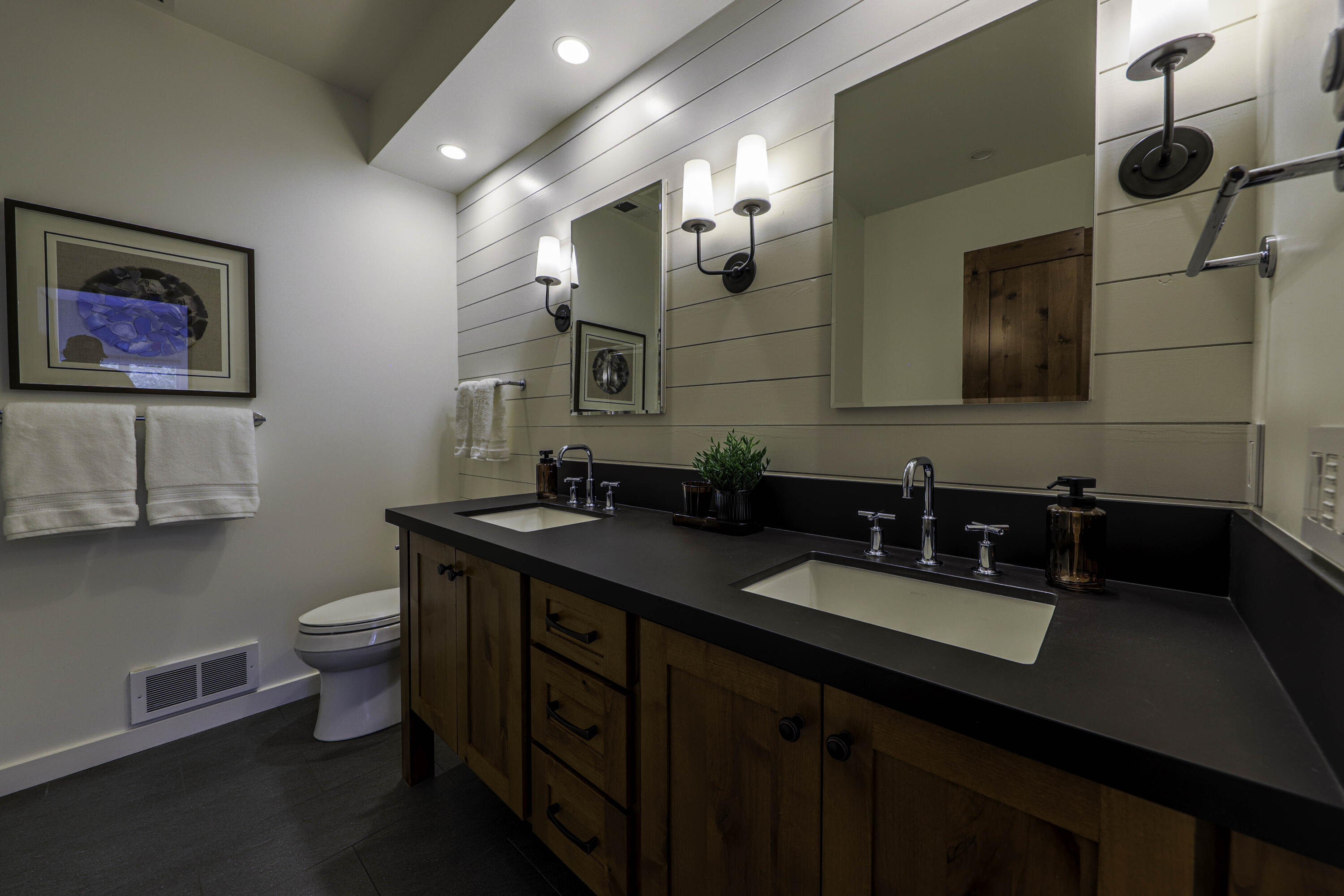 4399 Fairway Nine Road Sun Valley, ID 83353 - Photo 17 of 33 Primary Bath
