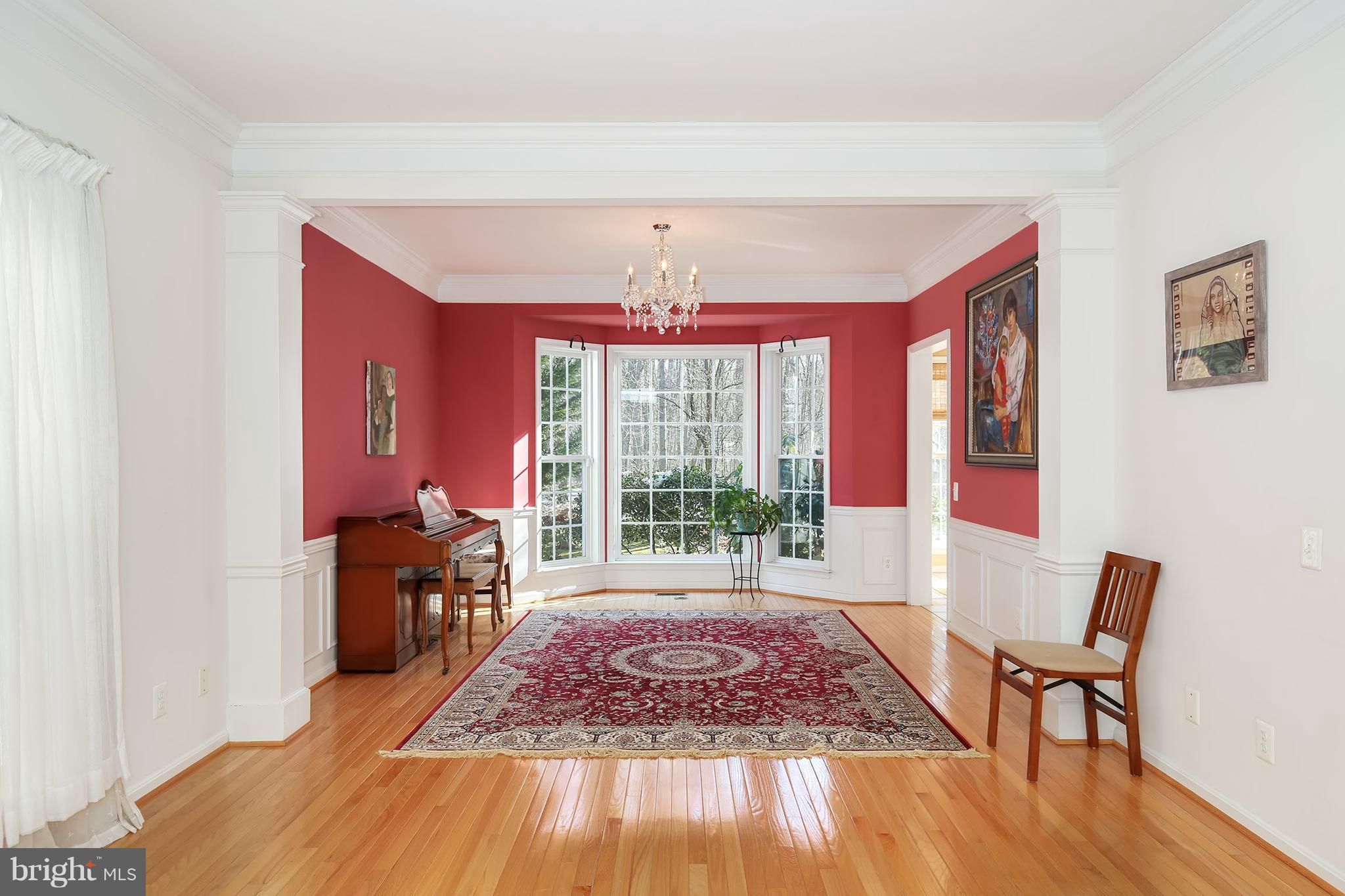 12343 Brown Fox Way Reston, VA 20191 - Photo 3 of 30 Dining Room