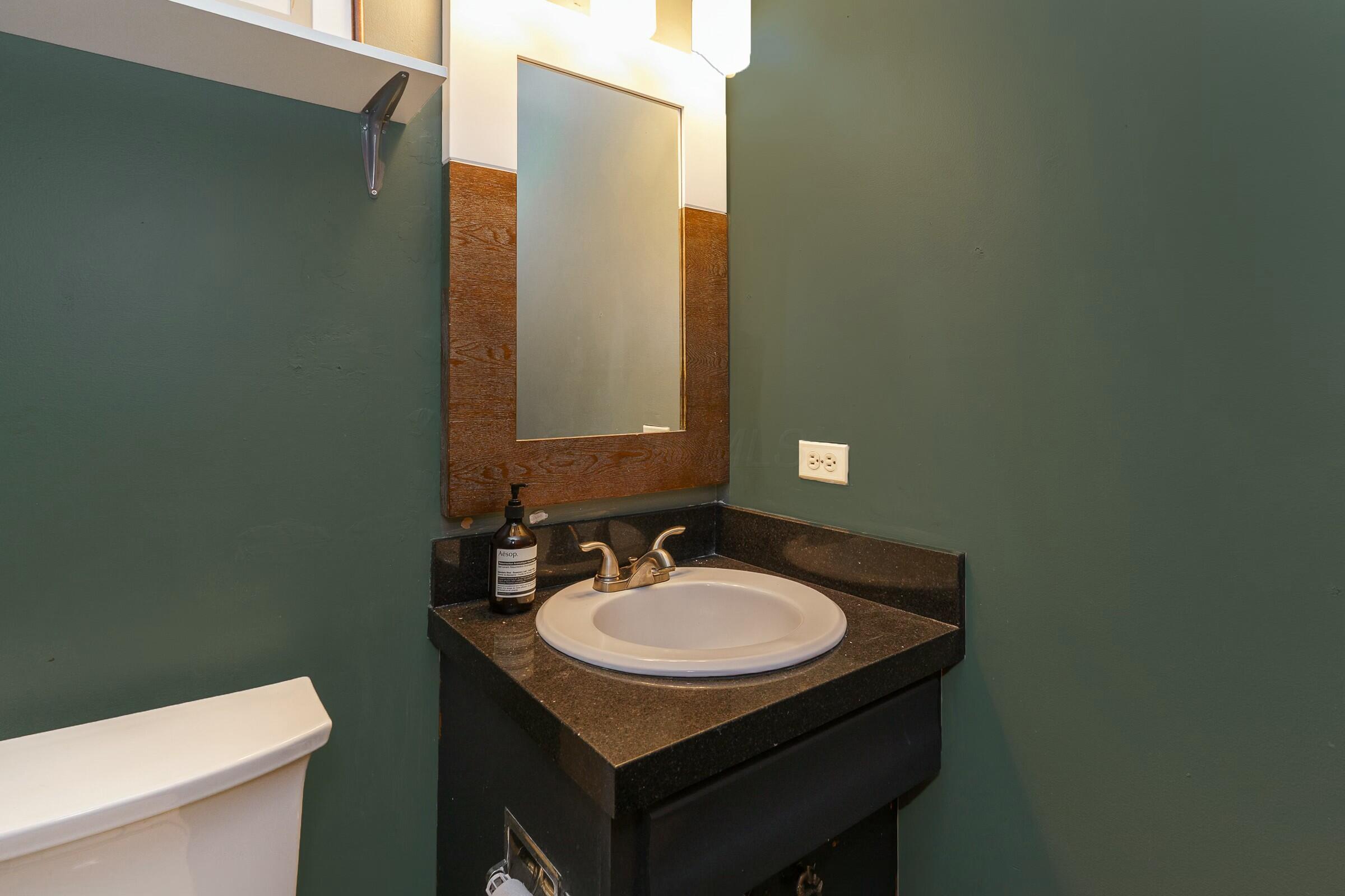 1720 Birchcrest Road Columbus, OH 43221 - Photo 12 of 36 Powder Room