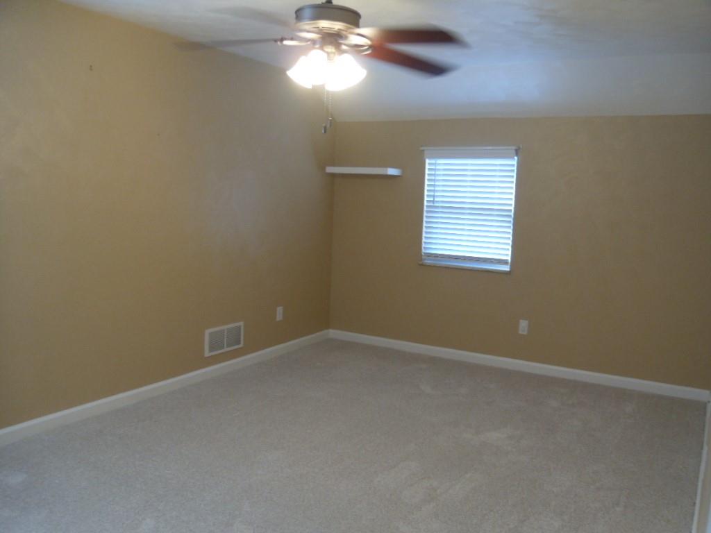 1024 Hastie Road Pittsburgh, PA 15234 - Photo 14 of 25 Gallery Image 14