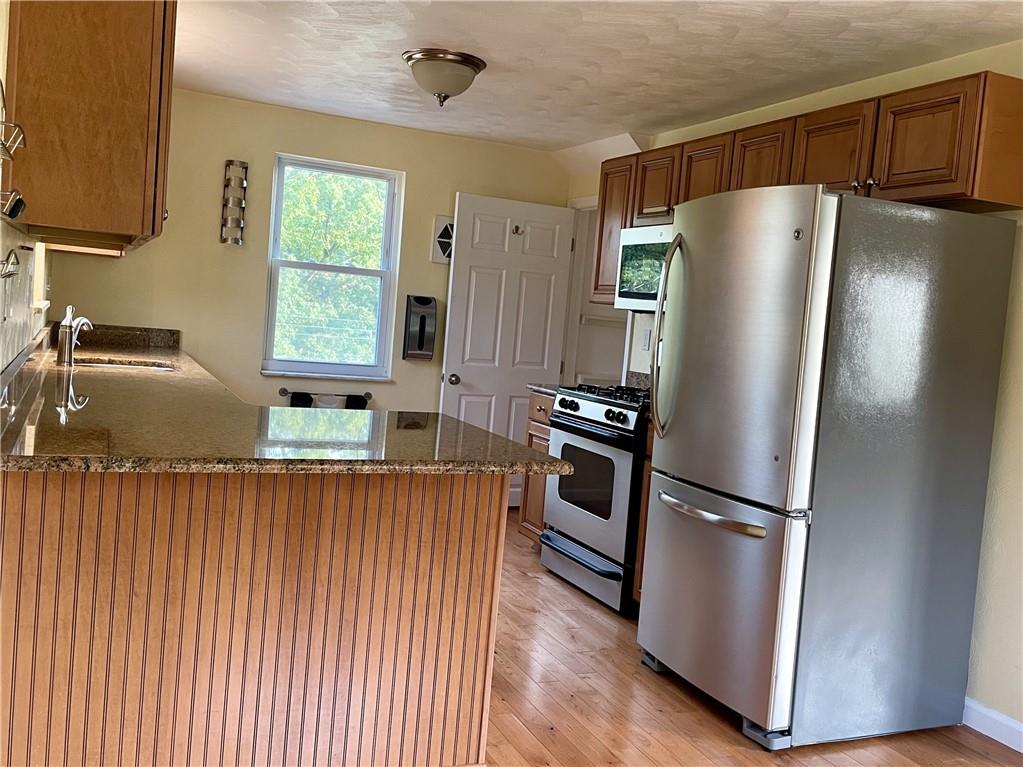 1024 Hastie Road Pittsburgh, PA 15234 - Photo 8 of 25 Gallery Image 8