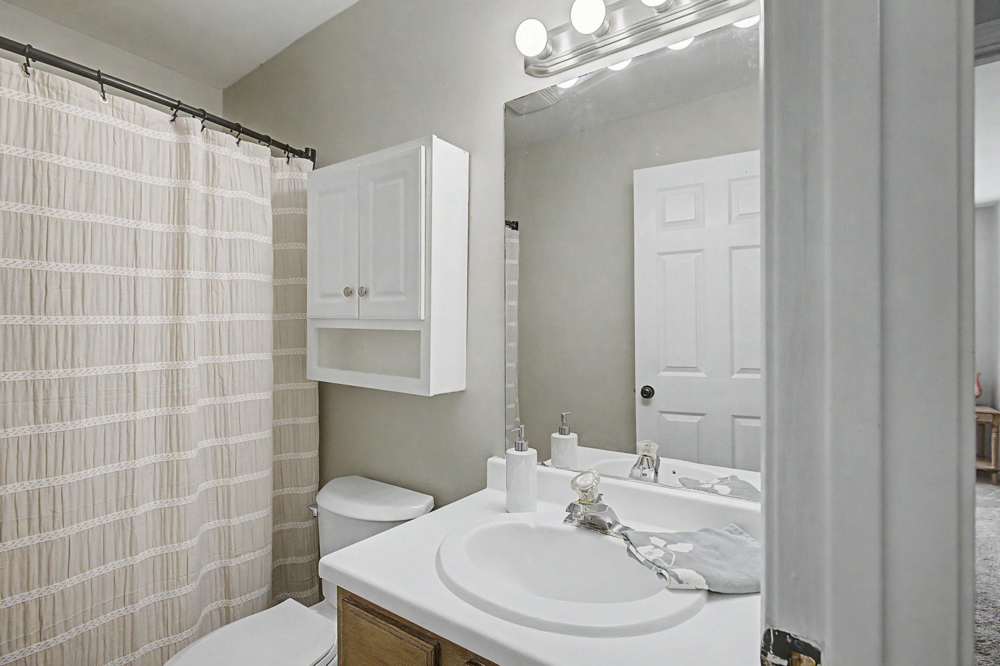 1029 South Mammoth Road, Unit 15 Manchester, NH 03109 - Photo 18 of 37