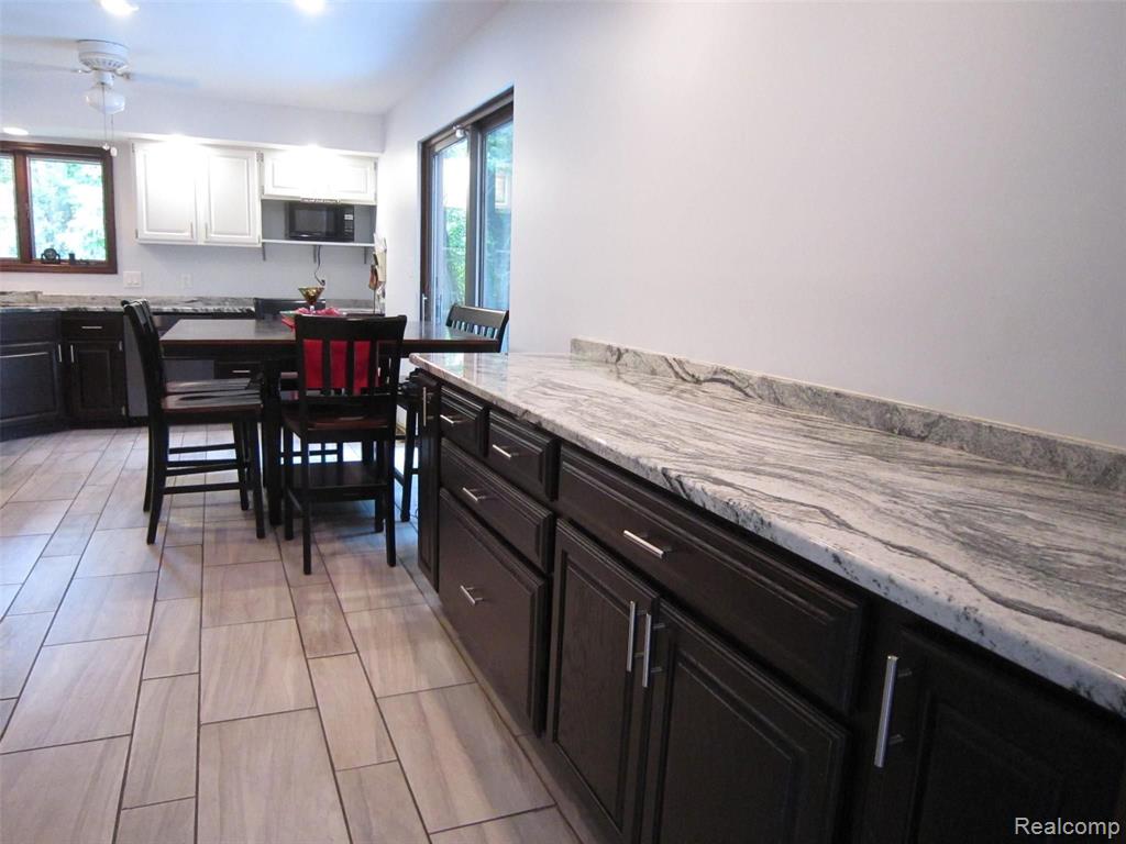 140 South Hughes Road Howell, MI 48843 - Photo 21 of 36