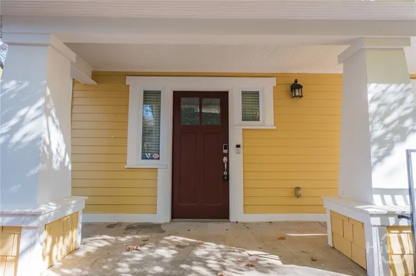 $2,100 | 490 South Barnett Shoals Road, Unit 105, Athens, GA 30605