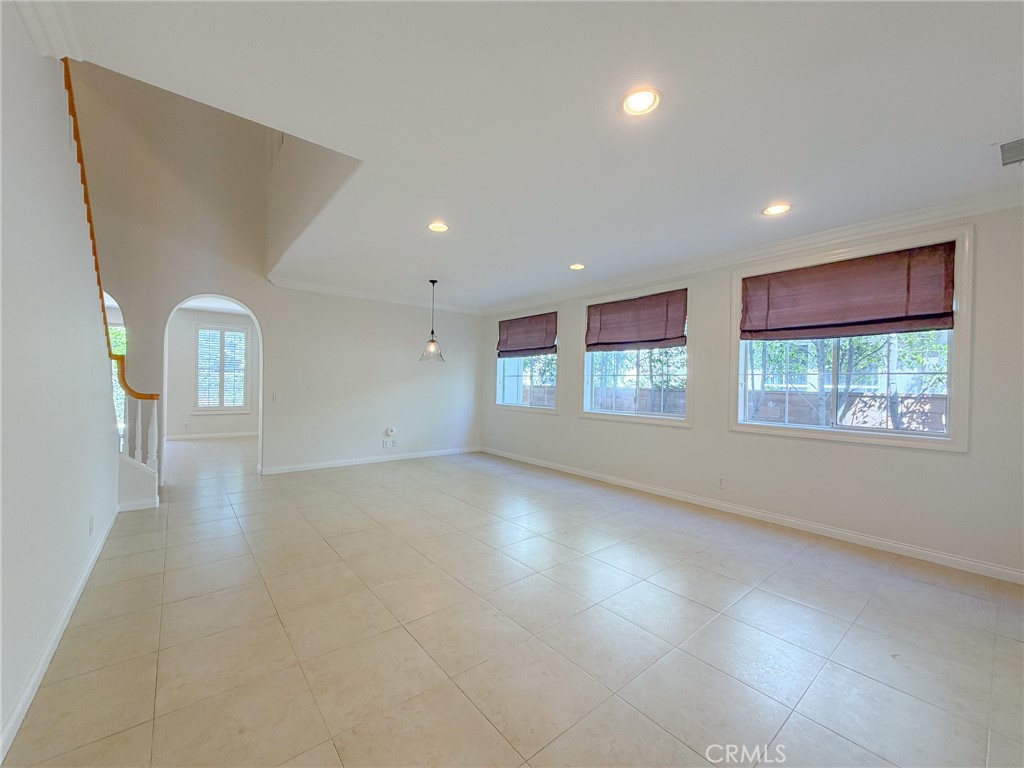 82 Laurelhurst Drive Ladera Ranch, CA 92694 - Photo 8 of 66 Gallery Image 8