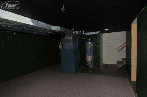 2283 Covert Road Burton, MI 48509 - Photo 4 of 12 20144842-3.JPG