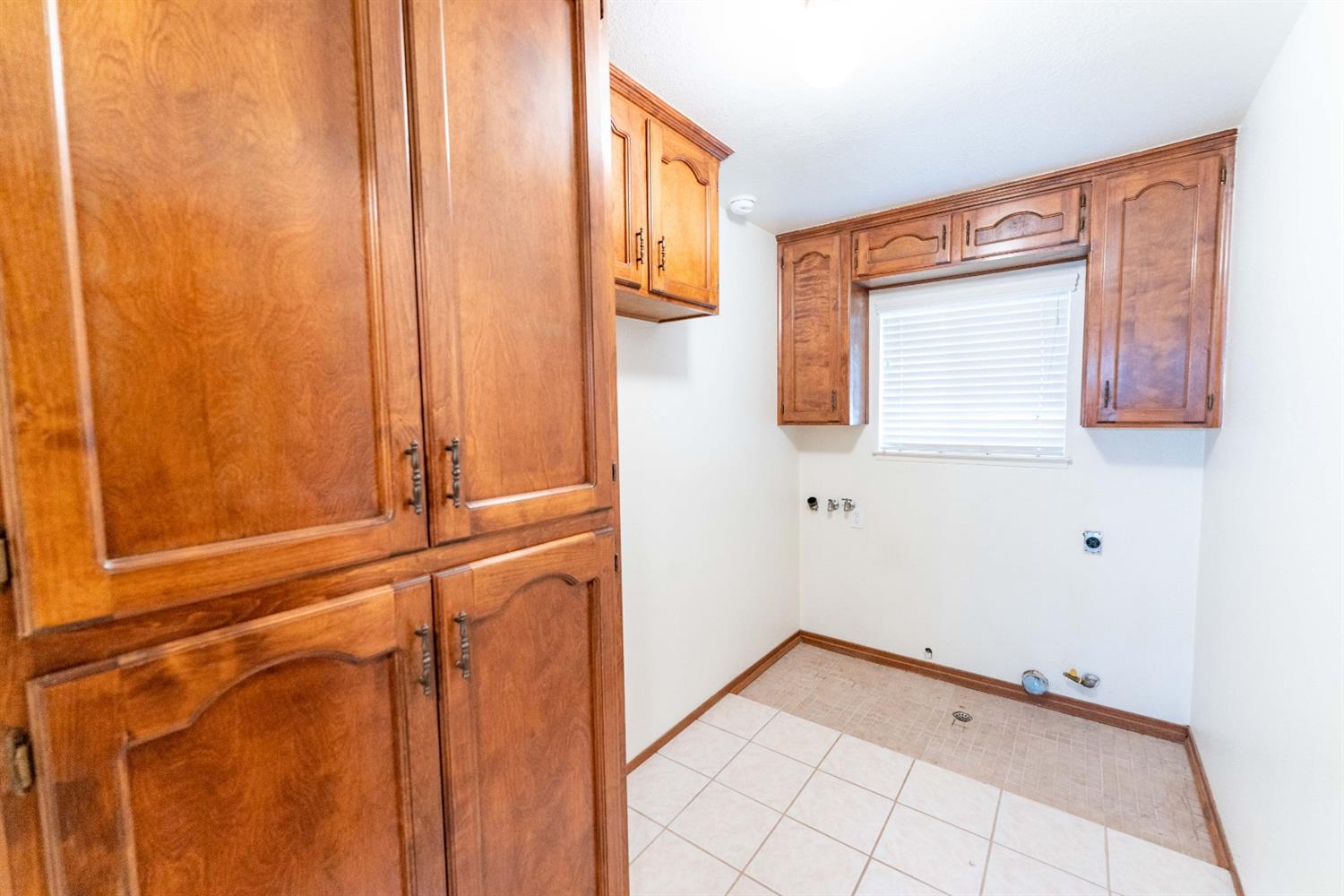 200 North Thompson Road Tipton, CA 93272 - Photo 22 of 39 Gallery Image 22