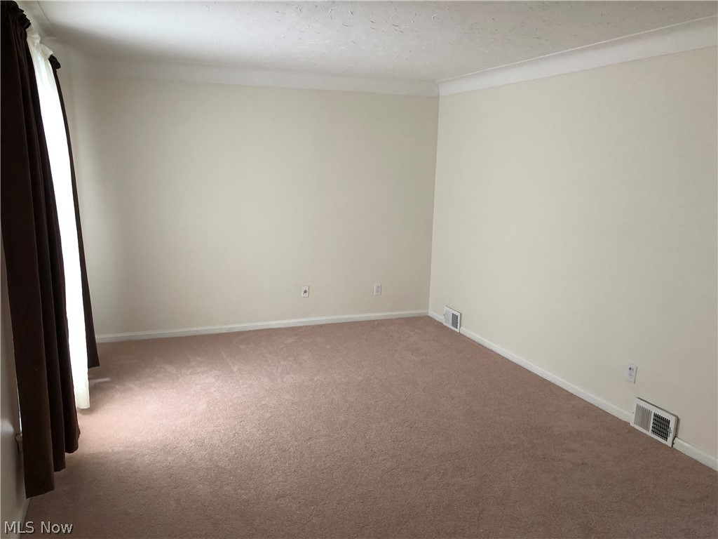 6002 Snow Road Parma, OH 44129 - Photo 3 of 28