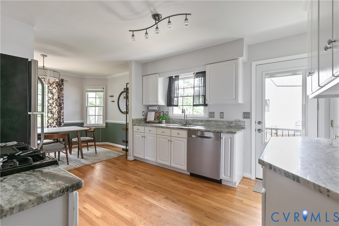 2111 Raintree Drive Henrico, VA 23238 - Photo 10 of 42