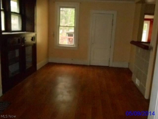 647 Carpenter Street Akron, OH 44310 - Photo 4 of 6 Gallery Image 4