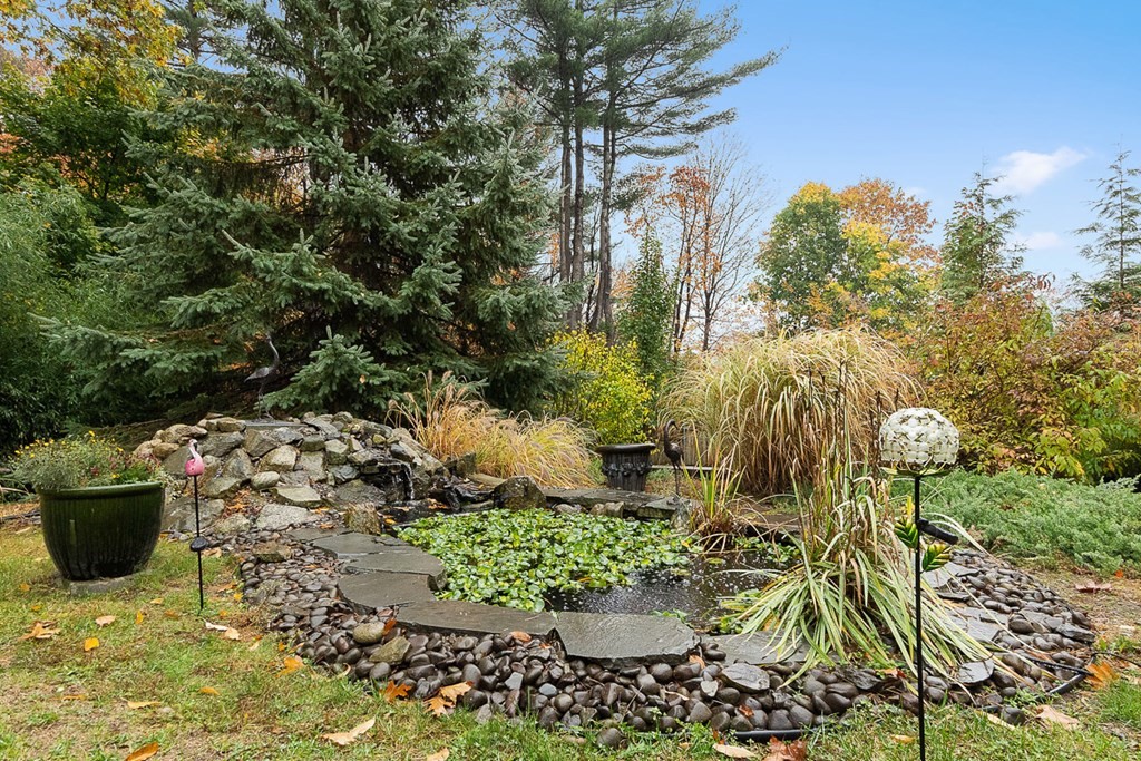 48 Valley View Road Leominster, MA 01453 - Photo 20 of 25 Gallery Image 20