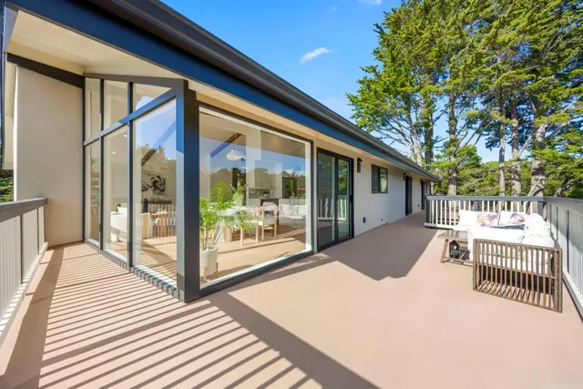 a view of outdoor space and city view