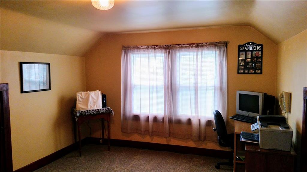 1546 Dime Road Vandergrift, PA 15690 - Photo 12 of 24