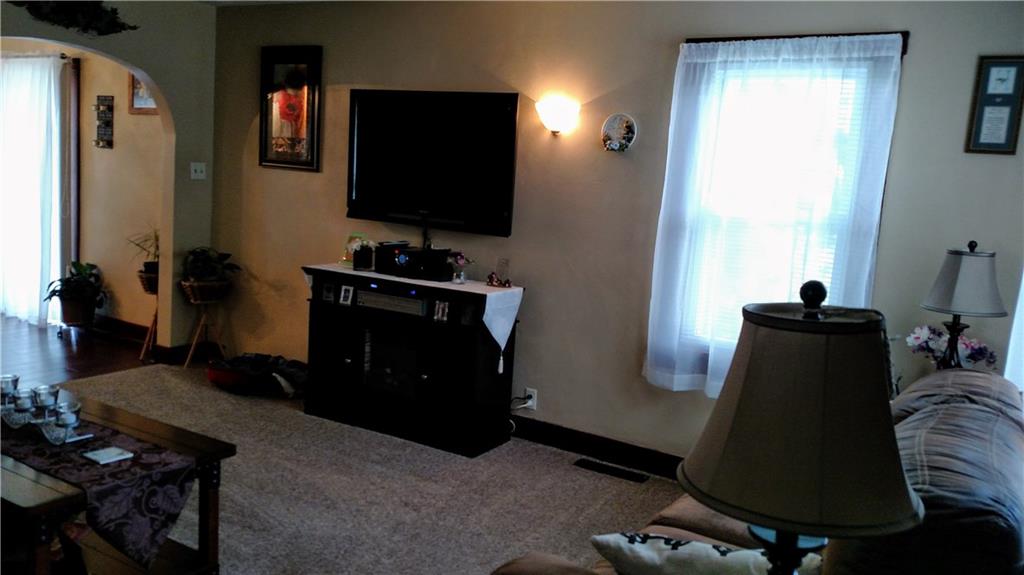 1546 Dime Road Vandergrift, PA 15690 - Photo 8 of 24
